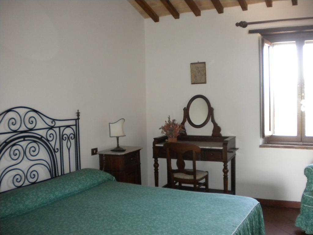 Podere Monte Petreto San Savino  部屋 写真